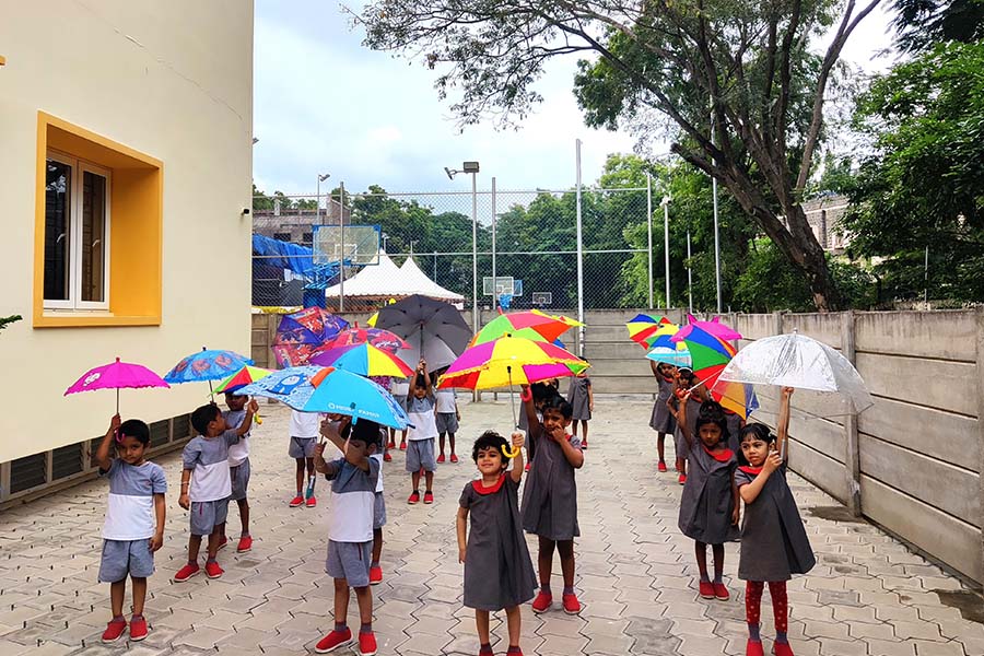 umbrella day image - Yuvabharathi Nursery